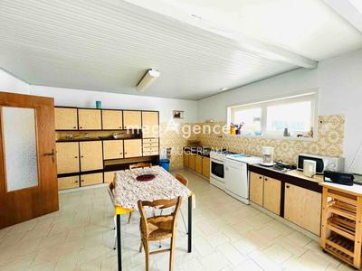 Maison - 166 m² - 5 pièces