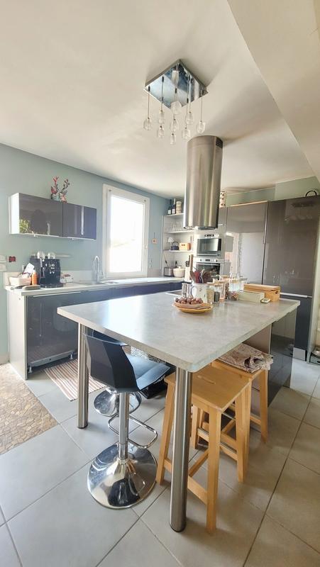 Appartement - 75 m² - 3 pièces