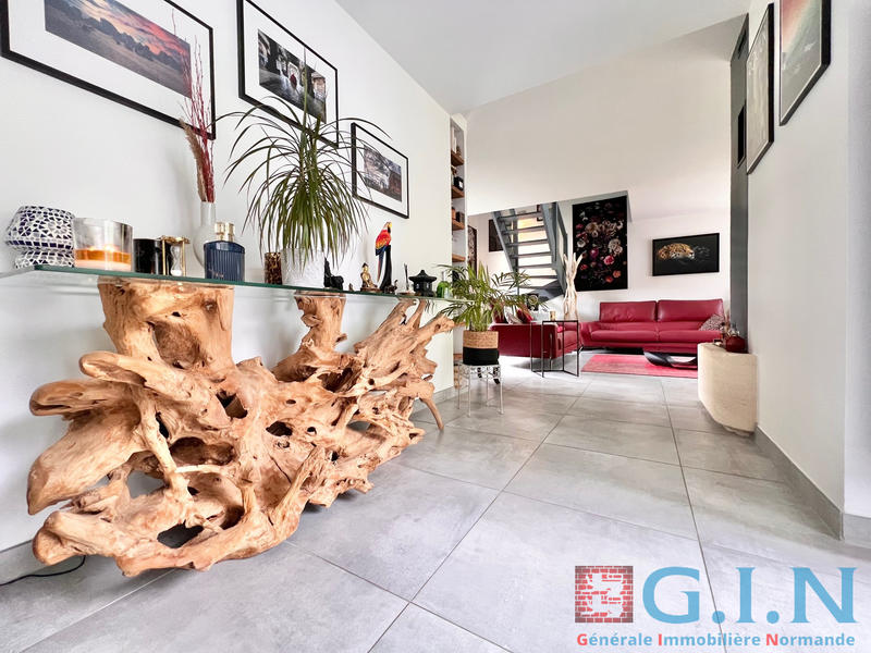 Propriété - 215 m² - 8 pièces