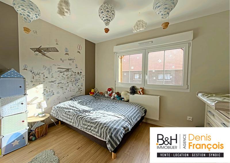 Appartement - 100 m² - 4 pièces