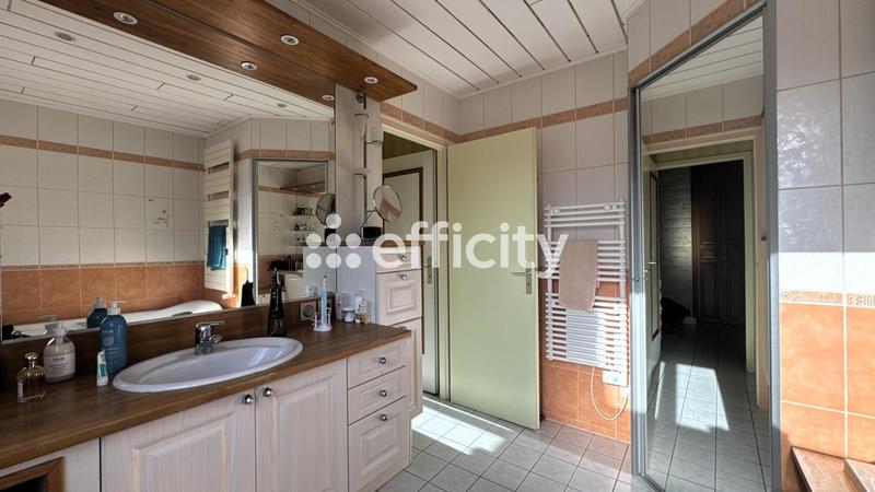 Bureau - 255 m² - 9 pièces