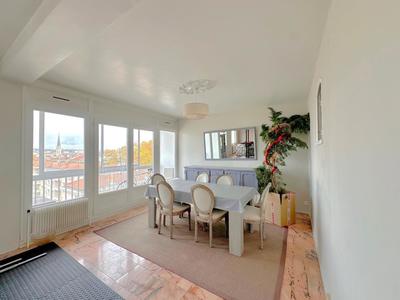Appartement - 115 m² - 4 pièces