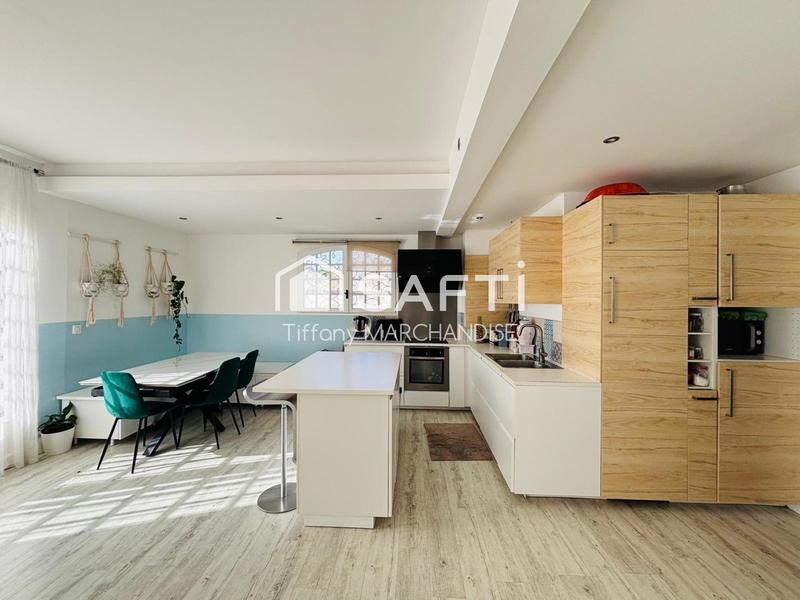 Maison - 111 m² - 5 pièces