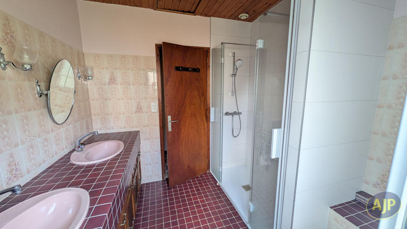 Maison - 126 m² - 7 pièces