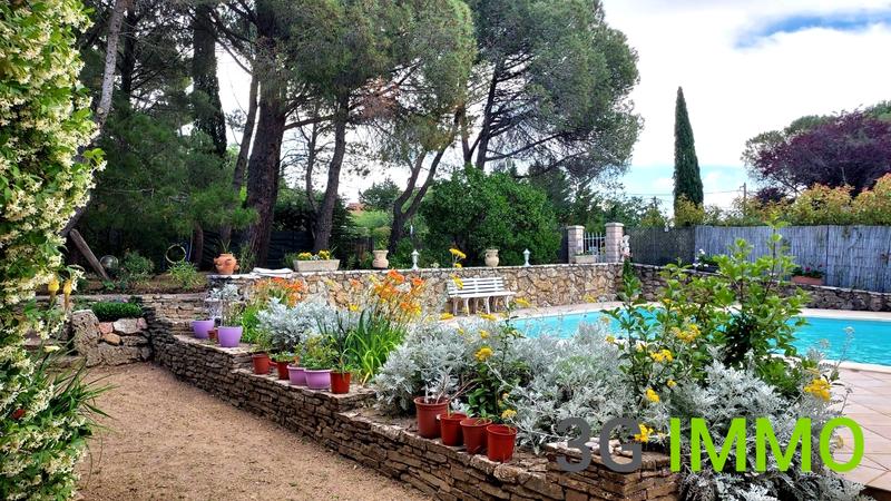 Maison - 187 m² - 7 pièces