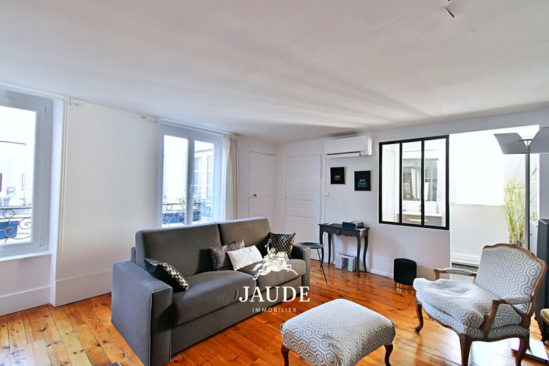 Appartement - 208 m² - 6 pièces