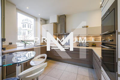 Appartement - 121 m² - 4 pièces