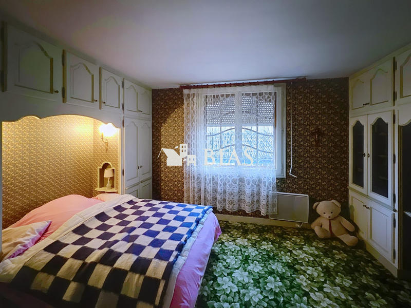 Maison - 179 m² - 7 pièces