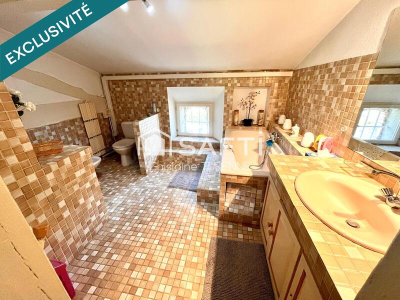 Maison - 190 m² - 6 pièces