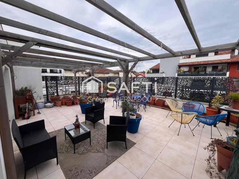 Appartement - 163 m² - 5 pièces