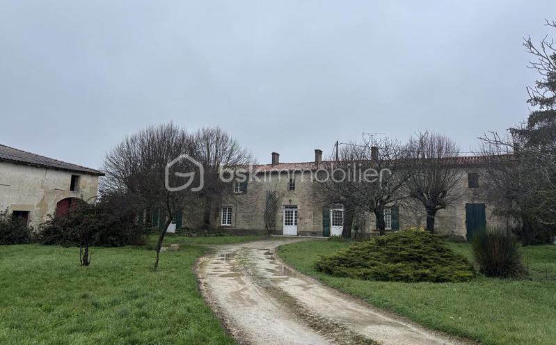 Corps de ferme - 299 m² - 6 pièces