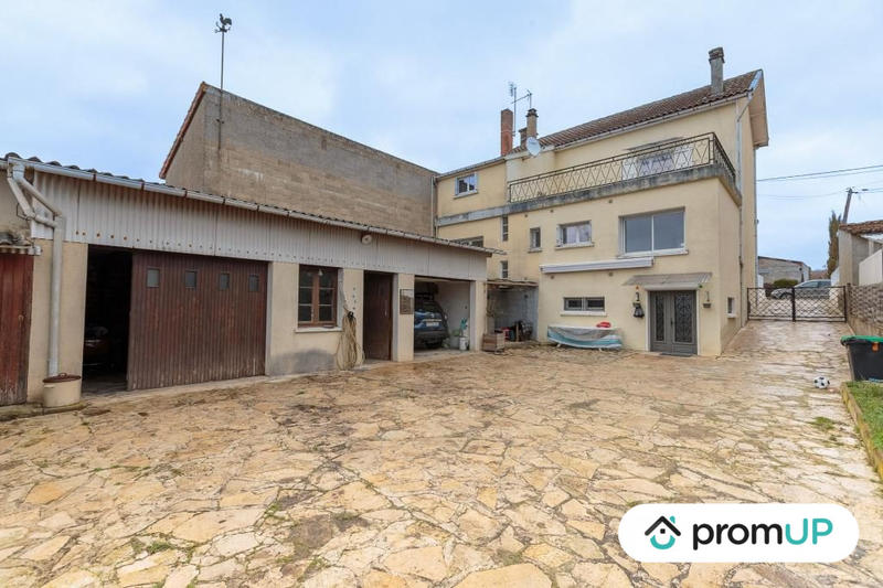 Maison - 185 m² - 7 pièces