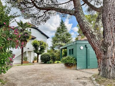 Appartement - 101 m² - 4 pièces