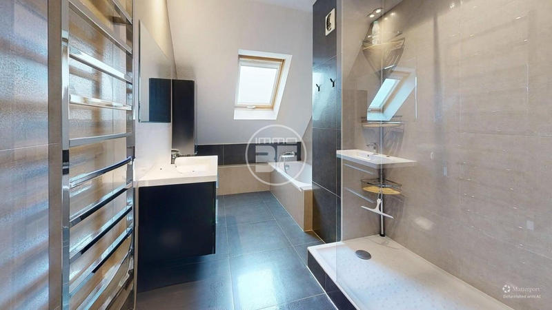 Appartement - 130 m² - 5 pièces