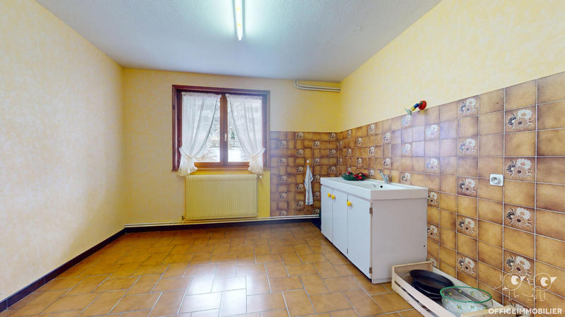 Appartement - 100 m² - 5 pièces