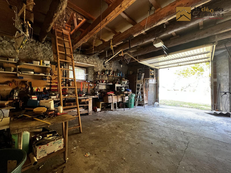 Maison - 204 m² - 7 pièces