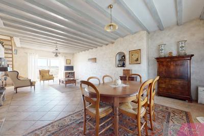 Maison - 154 m² - 5 pièces