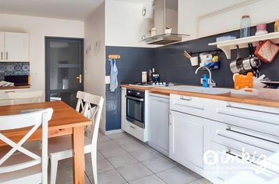 Maison - 190 m² - 8 pièces