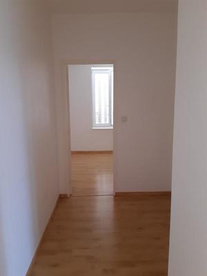 Appartement - 90 m² - 3 pièces