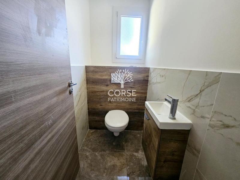 Maison - 84 m² - 4 pièces