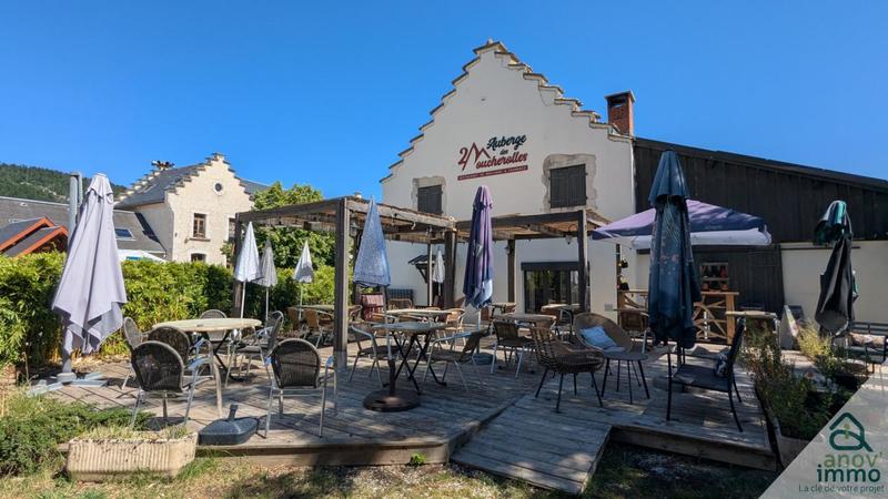 Maison chambre d'hôtes - 384 m² - 13 pièces