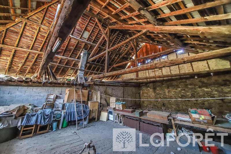 Maison - 430 m² - 4 pièces