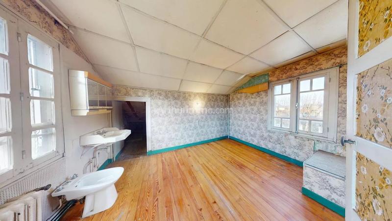 Maison - 104 m² - 4 pièces