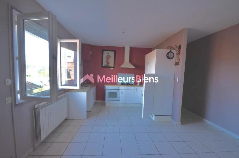 Maison - 180 m² - 5 pièces