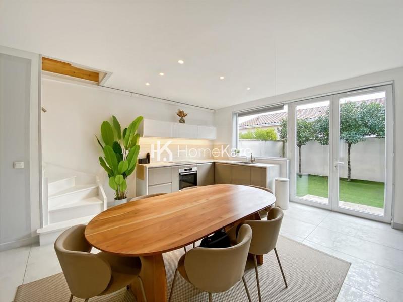 Maison - 91 m² - 4 pièces