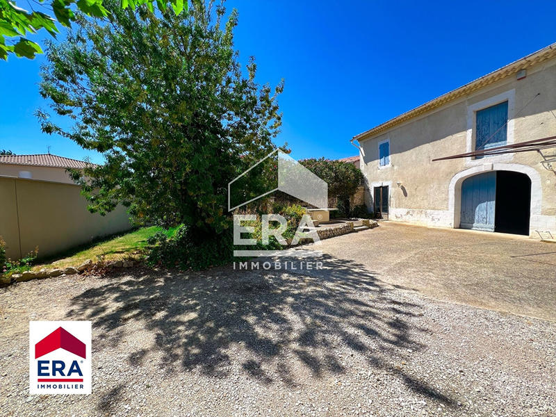 Maison - 214 m² - 4 pièces