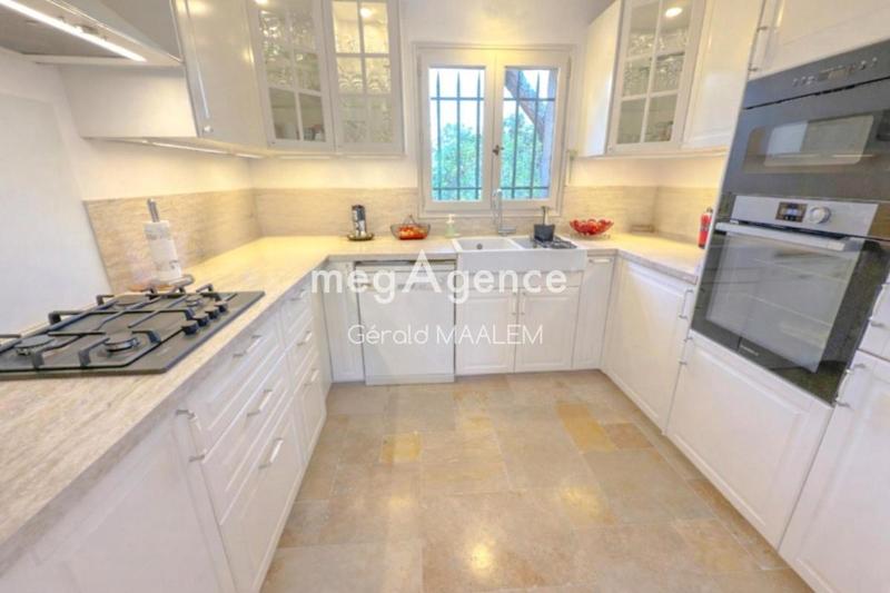 Maison - 130 m² - 4 pièces