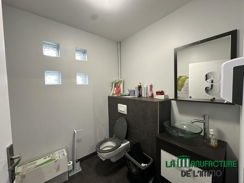 Bureau - 163 m² - 8 pièces