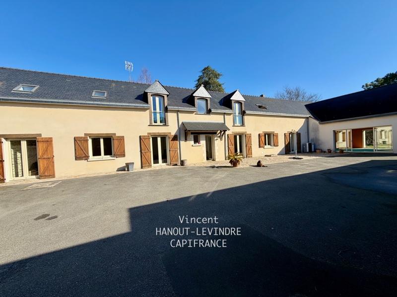 Maison - 264 m² - 10 pièces