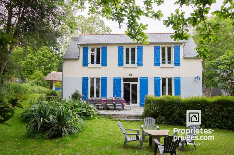 Demeure - 335 m² - 15 pièces