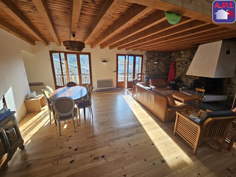 Maison - 170 m² - 5 pièces