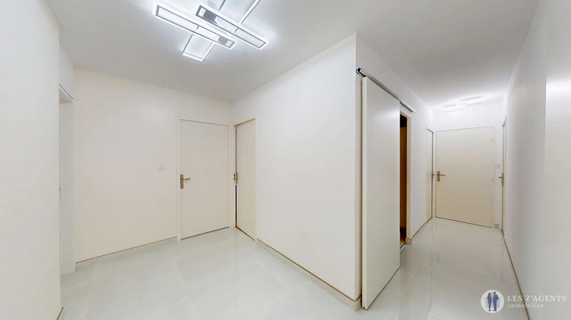 Appartement - 115 m² - 5 pièces