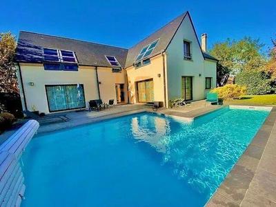 Villa - 279 m² - 7 pièces