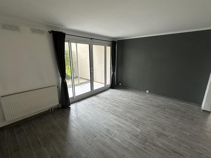 Appartement - 93 m² - 4 pièces