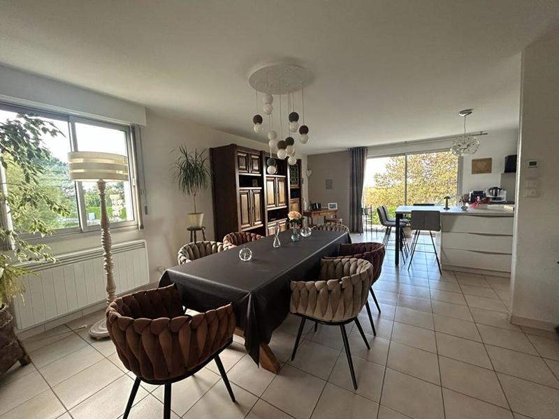 Maison - 142 m² - 5 pièces