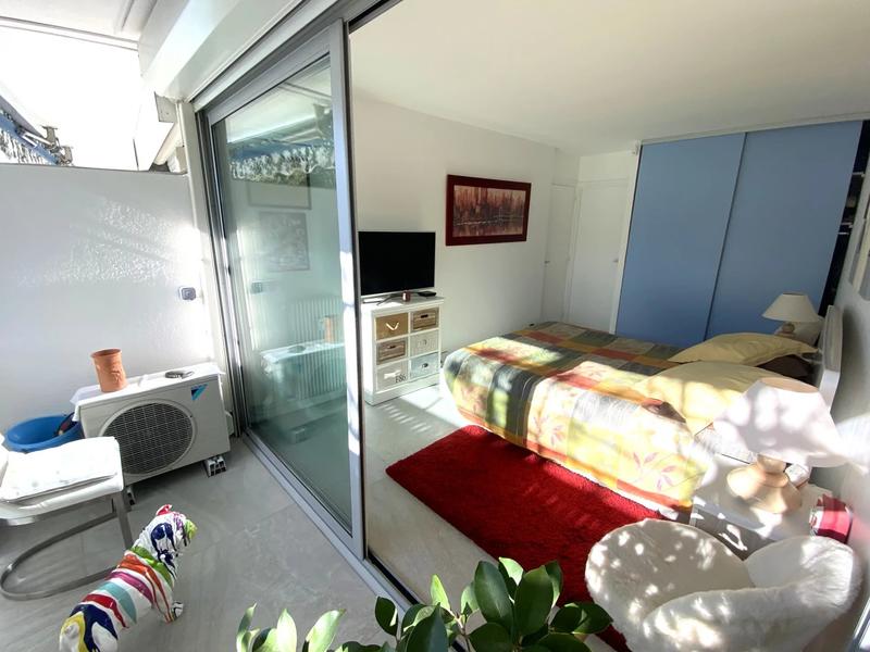 Appartement - 90 m² - 3 pièces