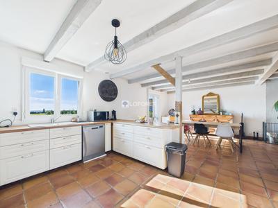 Maison - 142 m² - 6 pièces