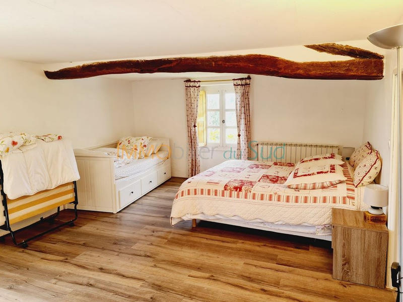 Mas - 280 m² - 13 pièces