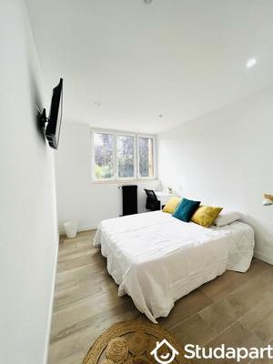 Chambre - 10 m² - 1 pièce