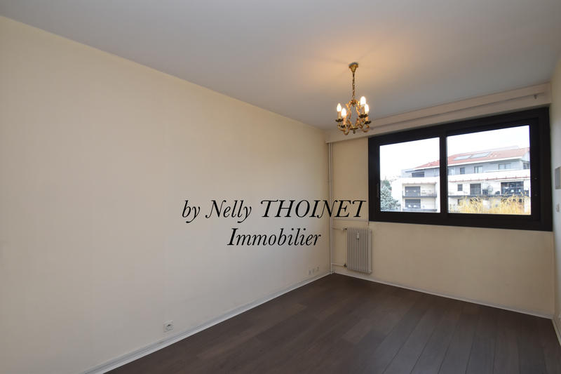 Appartement - 115 m² - 6 pièces