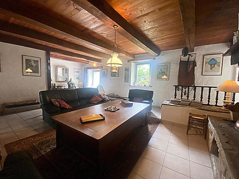 Maison - 200 m² - 8 pièces