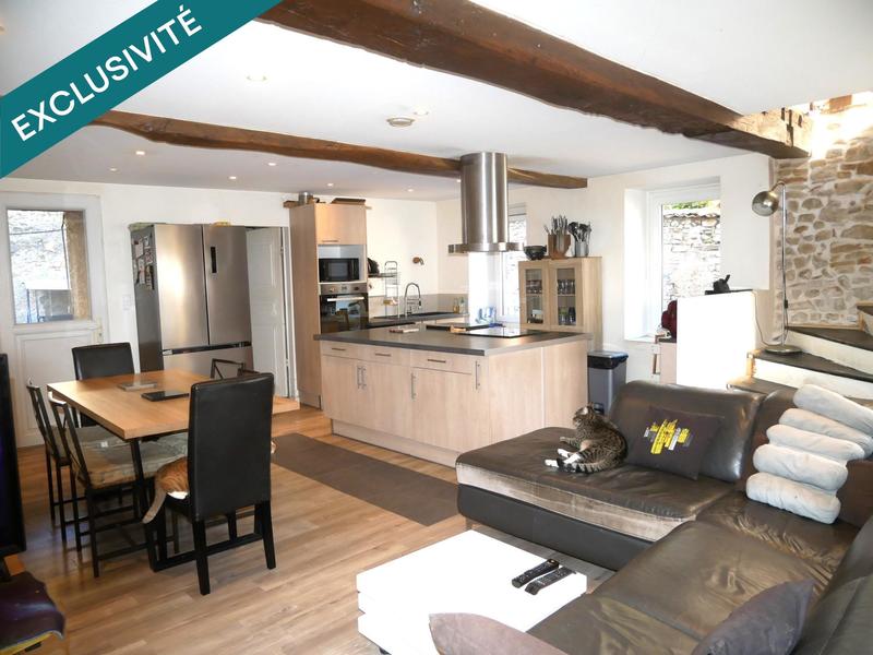 Maison - 121 m² - 7 pièces