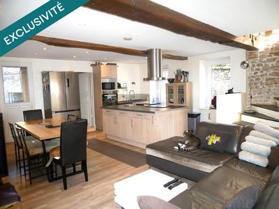 Maison - 121 m² - 7 pièces