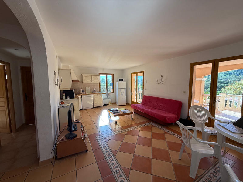 Villa - 180 m² - 5 pièces