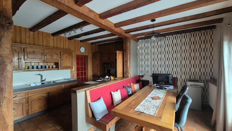 Maison - 205 m² - 6 pièces