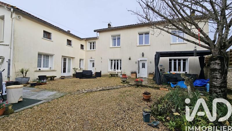 Maison de village - 228 m² - 6 pièces